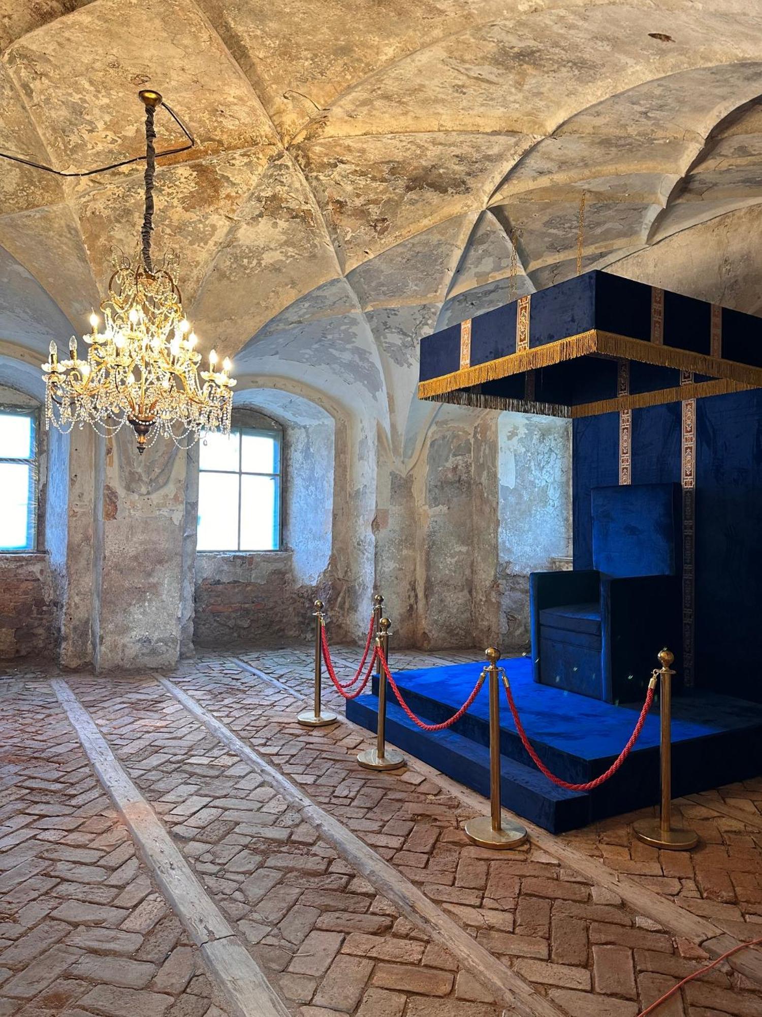 Zamek Sarny - Schloss Scharfeneck โควอตสโก ภายนอก รูปภาพ